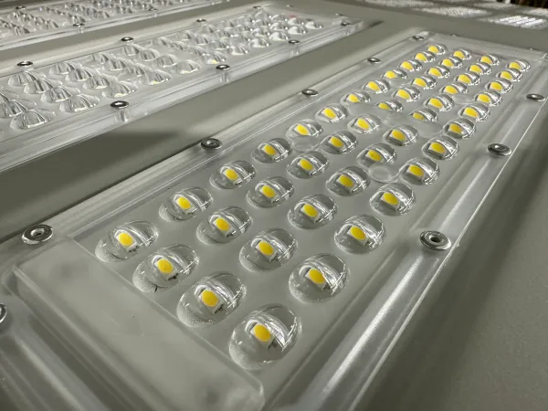 All-in-One Integrated Solar LED Street lights SSL-T35 1 All-in-One Integrated Solar LED Street lights SSL-T35 1