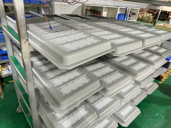 All-in-One Integrated Solar LED Street lights SSL-T35 Light and Radar control Auto-ON/OFF LiFePO4 Lithium Battery Waterproof Durable Poles Outdoor Streets parks sidewalks roadways gardens walkways fences pathways pedestrians docks lighting - Image 8